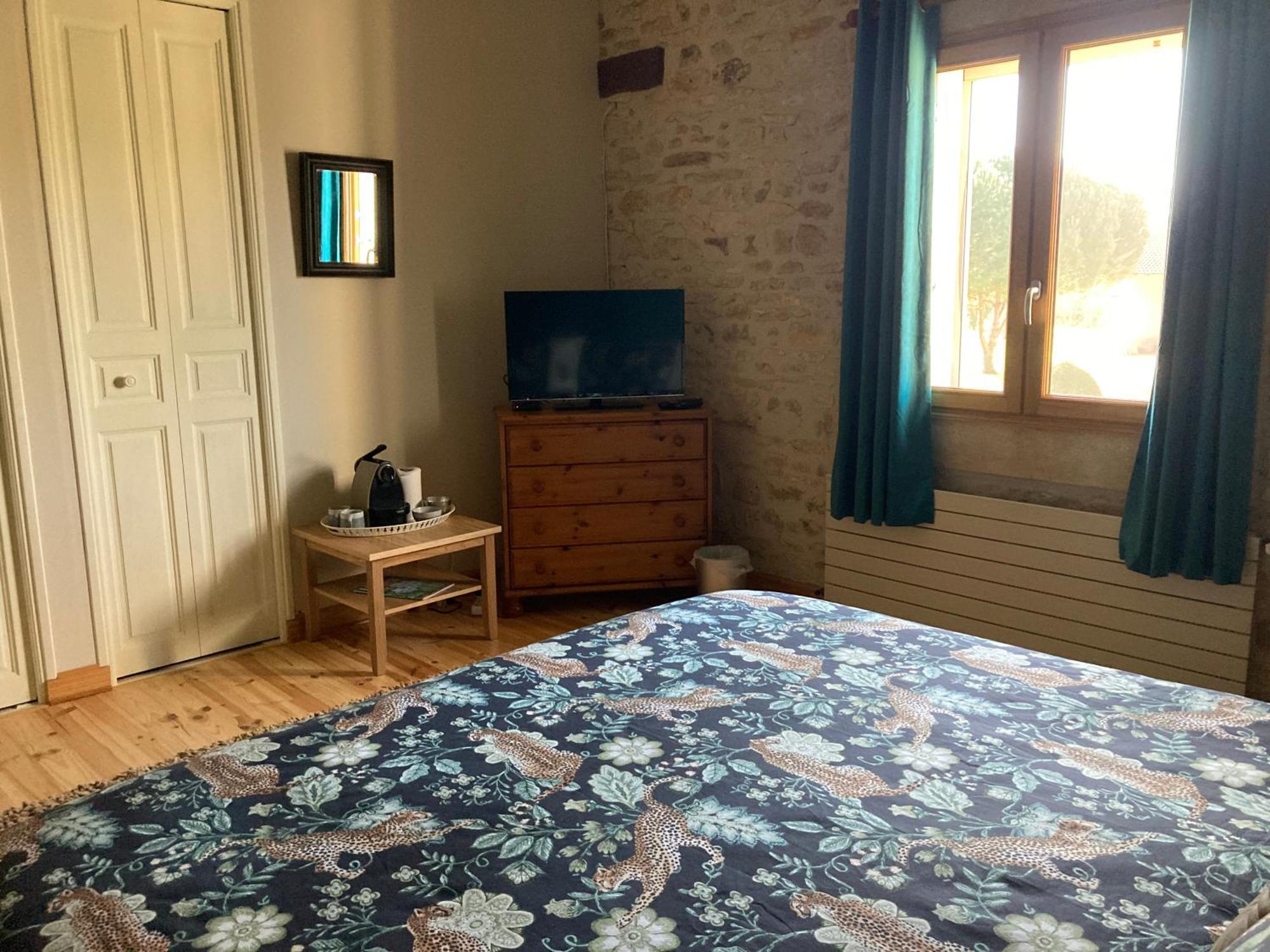 Blanzay La Grange Bed & Breakfast エクステリア 写真